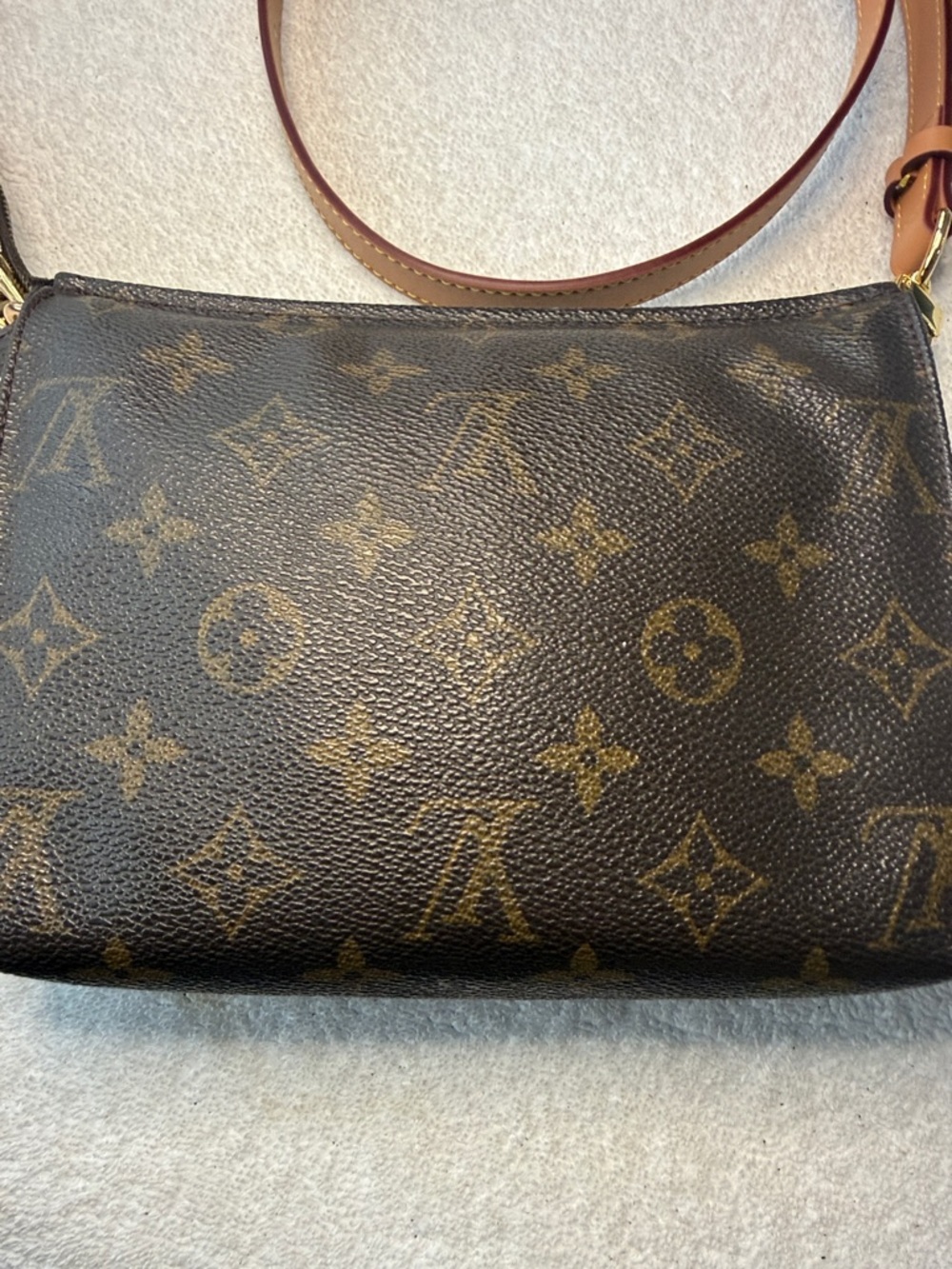 Louis Vuitton Monogram Poche Toilette 19 Cosmetics Pouch - Picture 3 of 16